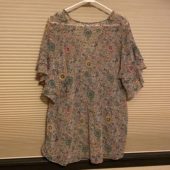 Cabi top 2 pieces floral design - Picture 3 of 7